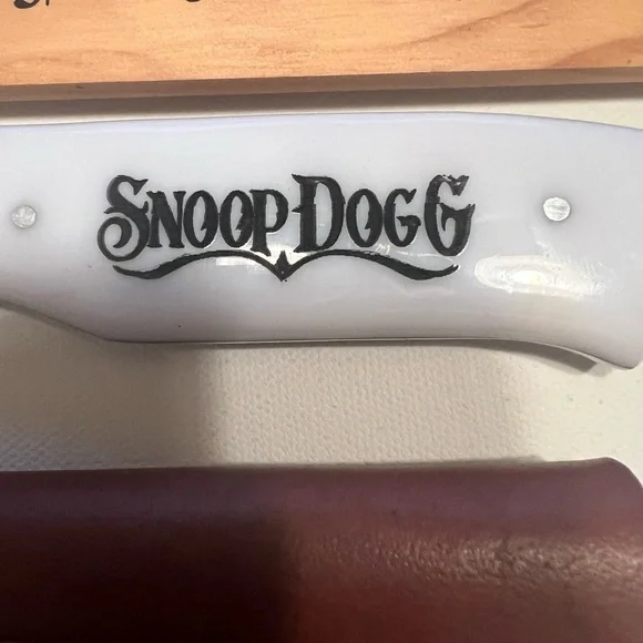 New Snoop Dogg Damascus 9" Knife with Sheath. Thick!! (C4) - Picture 3 of 6